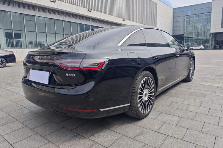 Used Hima Stelato S9 2025 Extended-Range Ultra Exterior 4