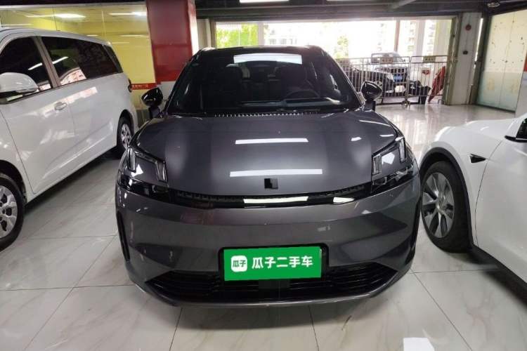 Used Lynk & Co 08 EM-P 2023 220 km Limited-Time Edition