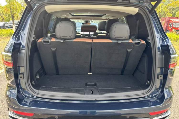 Used Jeep Grand Commander 2022 2.0T Four-Wheel Drive Luxury Edition
