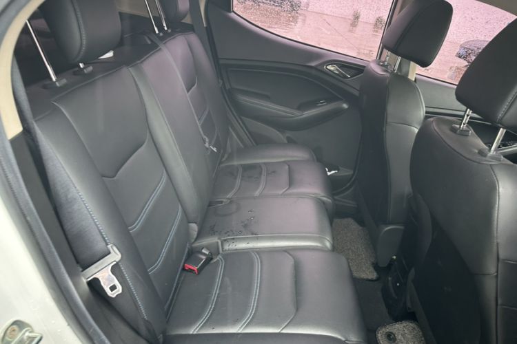 Used BYD Yuan New Energy 2018 EV360 Smart Connect Cool Edition Interior 2