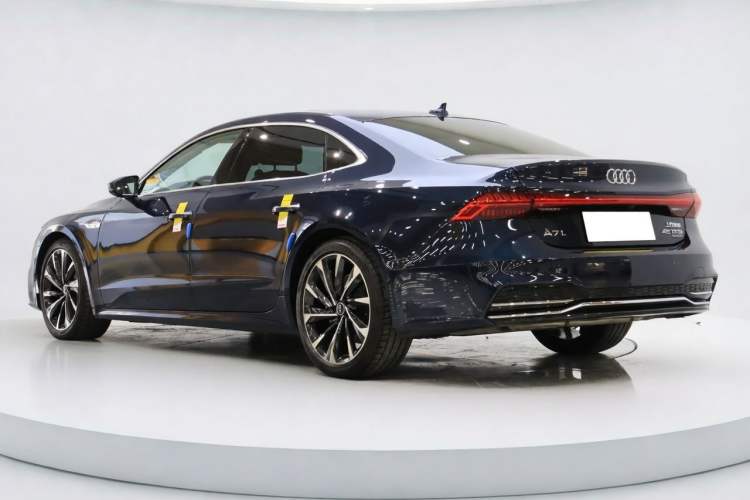 Used Audi A7L 2022 55 TFSI quattro S-line Zhiyuan Crystal Flow Package