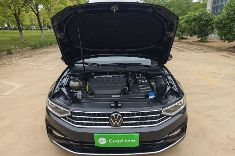 Used Volkswagen Magotan 2023 2 Million Units Commemorative Edition 330TSI DSG Luxury Version