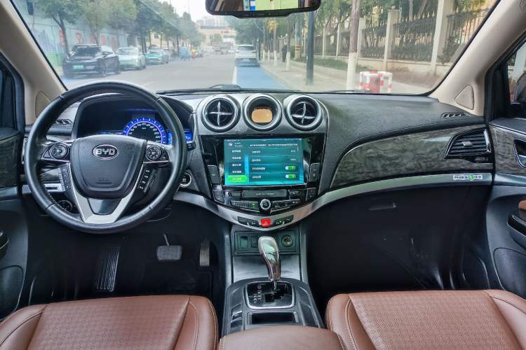 Used BYD S7 2016 2.0T Automatic Prestige Plus