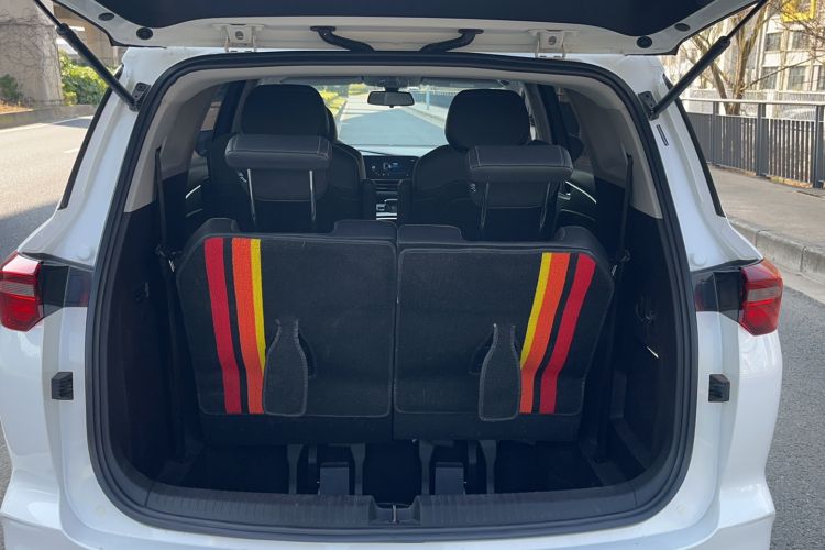 Used Wuling Victory 2020 1.5T CVT Luxury Model Trunk