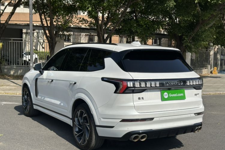 Used Lynk & Co 09 2021 2.0T Halo Six-Seater
