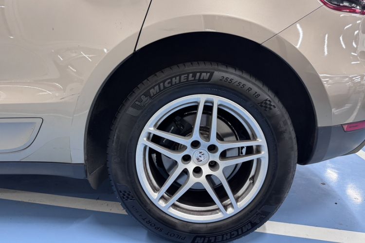 Used Porsche Macan 2016 Macan 2.0T
