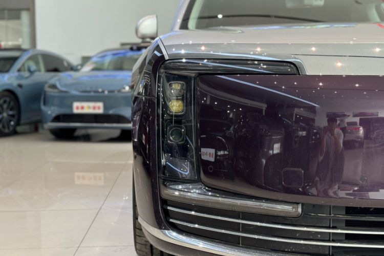 Used Hima S800 2025 Model, Range-Extended Starlight Executive Edition, 4 Seats
