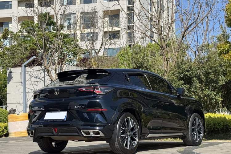 Used CHANGAN UNI-T 2023 2nd Generation 1.5T Flagship Version Exterior 5