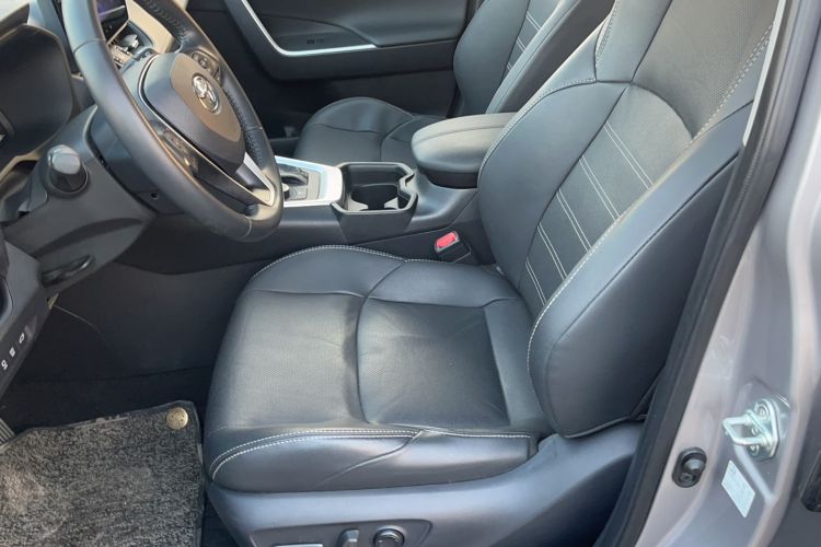 Used Toyota Wildlander 2023 Dual-Motor 2.5L E-CVT Four-Wheel Drive Prestige Edition
