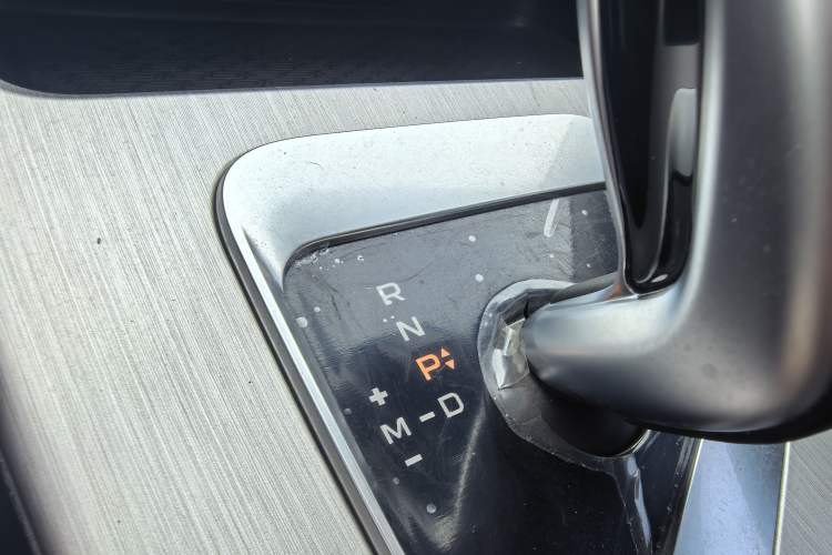 Used Geely Auto Coolray 2020 Facelift 240T DCT Hunter