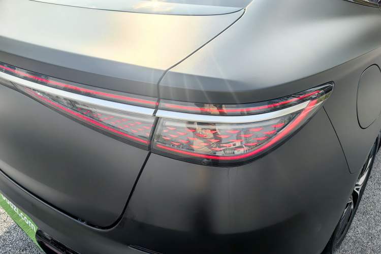 Used BYD Seal 2023 DM-i 1.5T 121km Flagship Model
