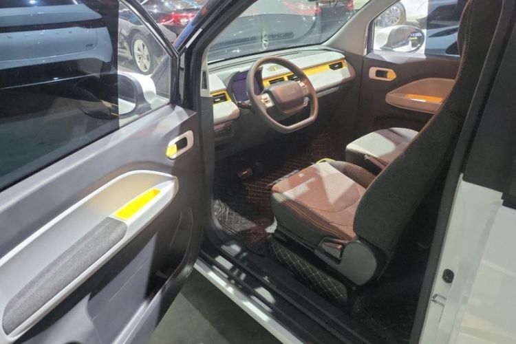 Used Chery New Energy QQ Ice Cream 2022 120km Conical Shape Lithium Iron Phosphate