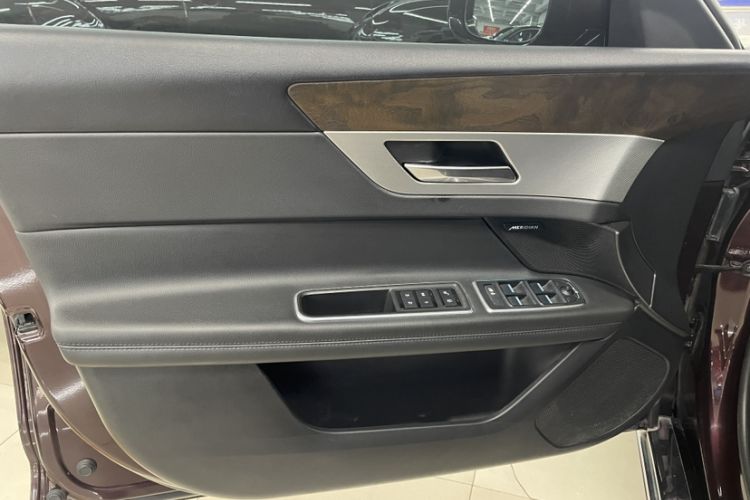 Used Jaguar XFL 2017 XFL 2.0T 240PS Luxury Edition
