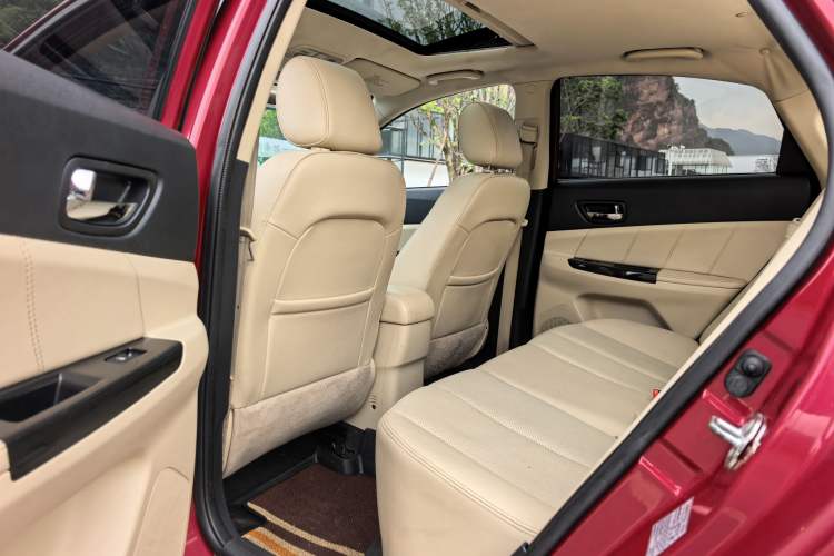 Used CHANGAN Eado 2015 1.6L Manual Luxury Model China V Standard