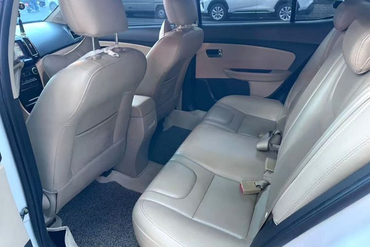 Used Chery E3 2013 1.5L Manual ZhiShang Model