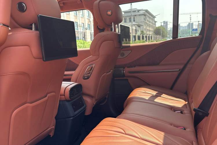 Used Yangwang U8 2023 Luxury Edition
