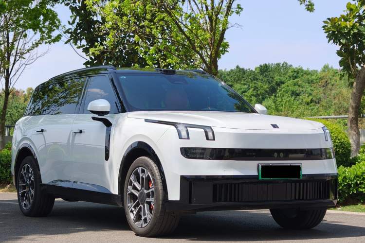 Used Lynk & Co 900 2025 1.5T Ultra Exterior 5