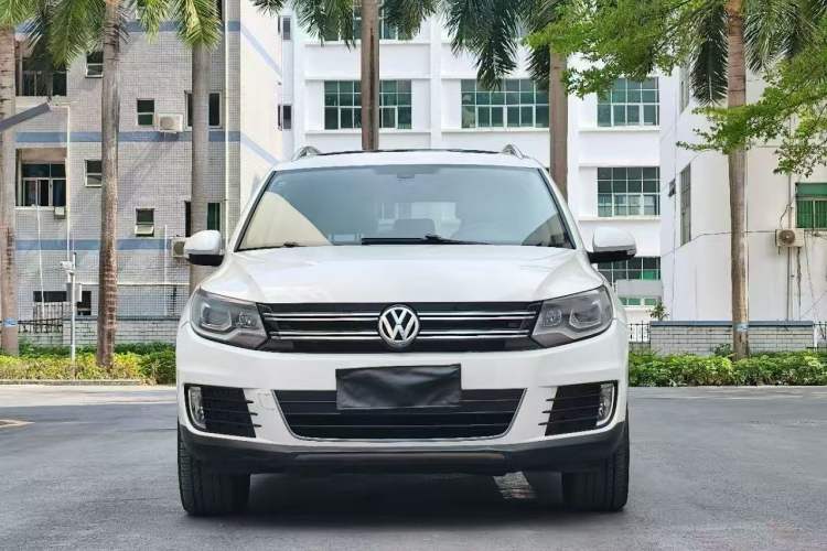 Used Volkswagen Tiguan 2015 1.8TSI Automatic Two-Wheel Drive Luxury Model Exterior 6
