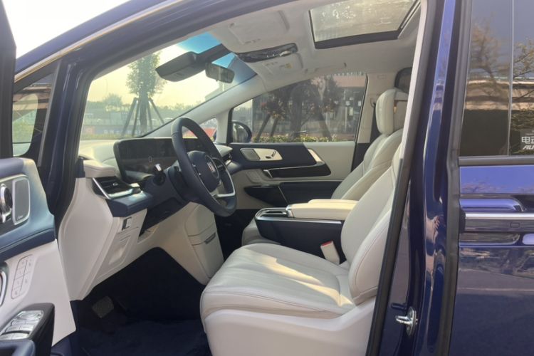 Used Buick Century 2023 2.0T Six-Seater Yinshi Edition
