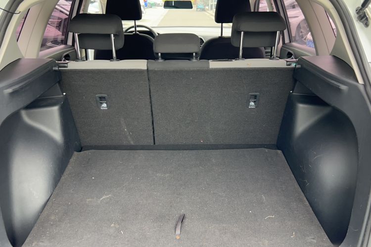 Used Jetta VS5 2019 280TSI Automatic Trend Model Trunk