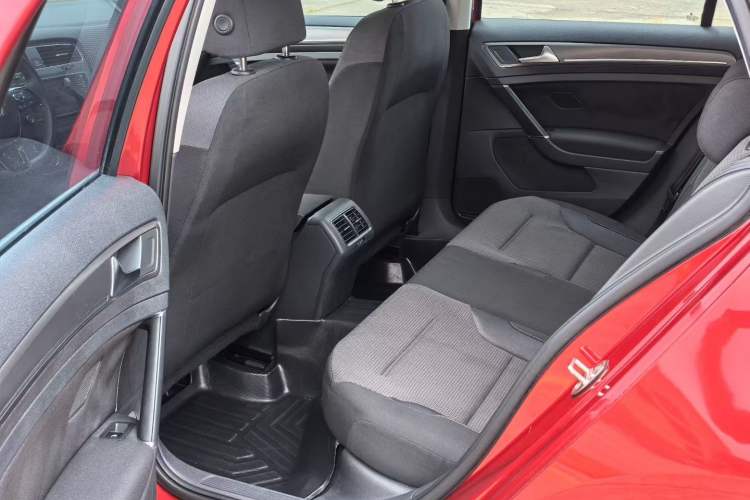 Used Volkswagen Golf 2015 1.6L Automatic Comfort Model