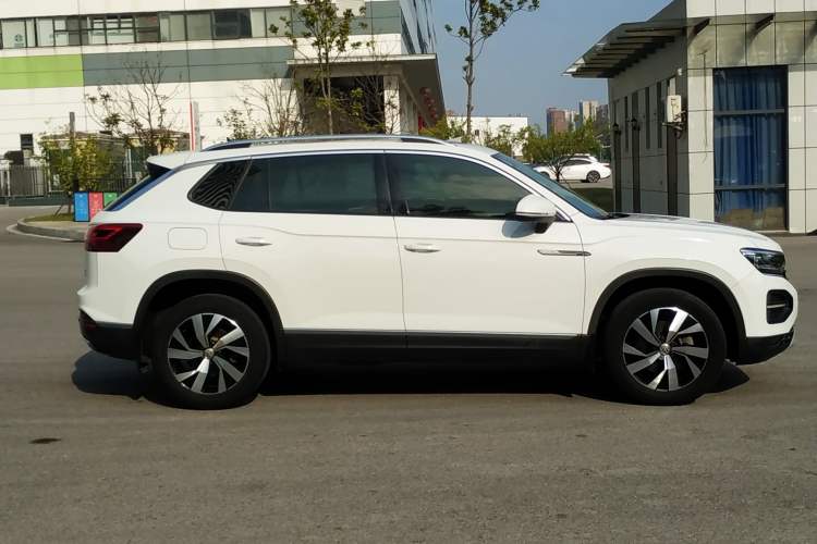 Used Volkswagen Tayron 2020 330TSI Two-Wheel Drive Luxury Smart Connectivity Version