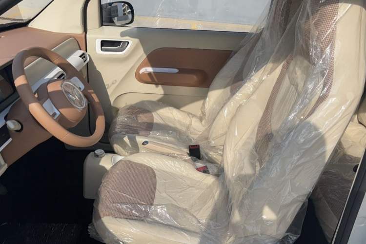 Used Wuling Hongguang MINIEV 2024 3rd Generation 215km Youth Edition