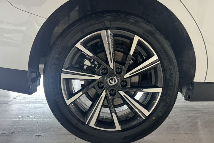 Used CHANGAN Eado 2025 Blue Whale 1.5T 500Bar Prestige Model
