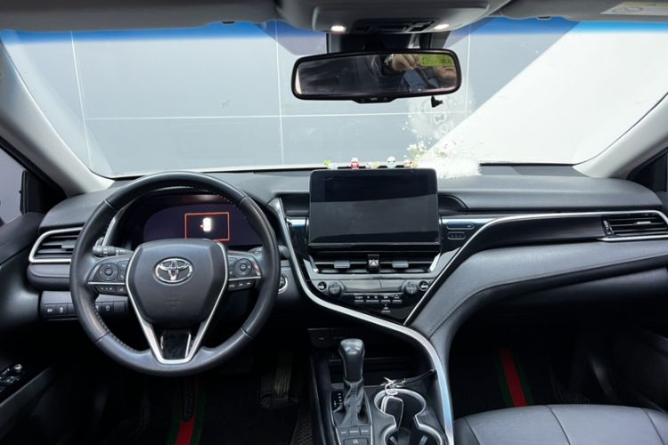 Used Toyota Camry 2021 2.5G Luxury Edition Interior 1