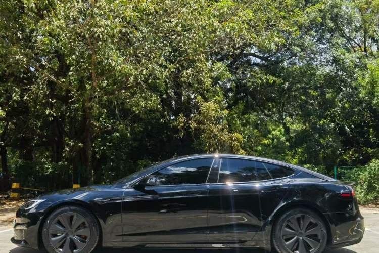 Used Tesla Model S 2023 Three-Motor All-Wheel-Drive Plaid Version