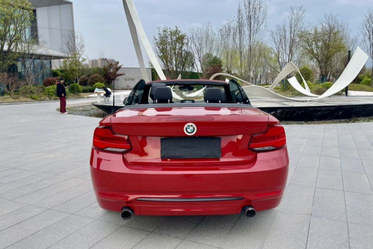 Used BMW 2 Series 2018 220i Convertible Coupe Sports Design Package Exterior 5