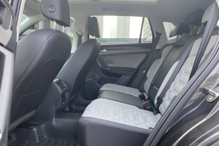 Used Volkswagen Tayron 2024 300TSI Two-Wheel-Drive Luxury Plus Advanced Version