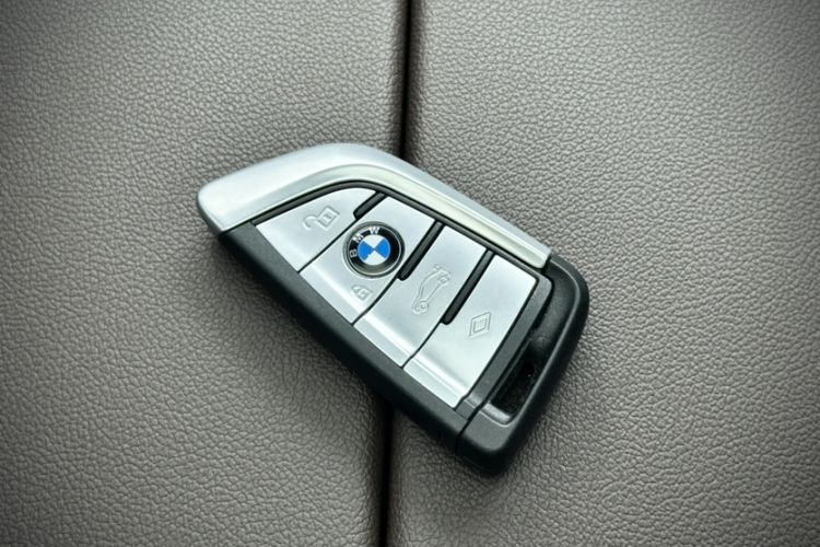 Used BMW 5 Series 2021 525Li Luxury Package