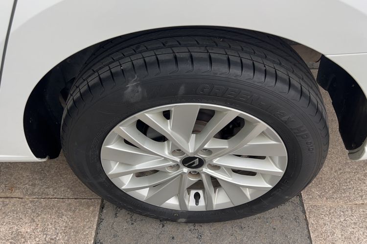 Used Jetta VA3 2021 1.5L Automatic Glory Edition Exterior 9