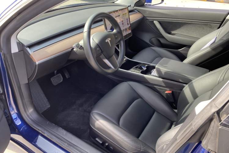 Used Tesla Model 3 2019 Long-Range Rear-Wheel-Drive Version
