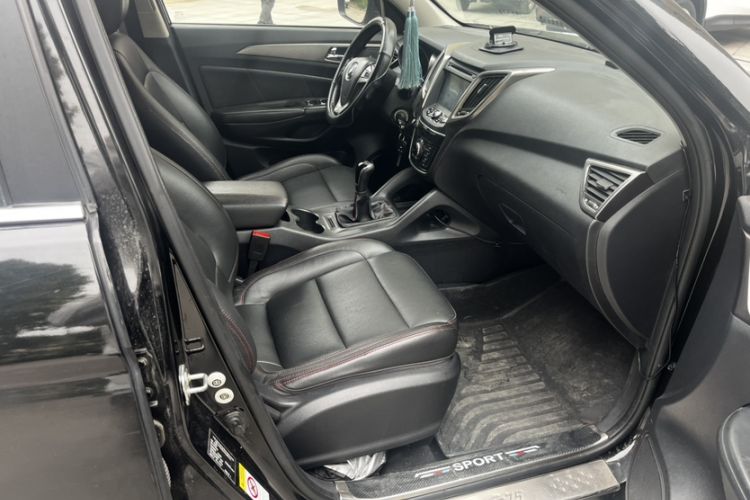 Used CHANGAN CS75 2014 2.0L Manual Luxury Version China V Standard
