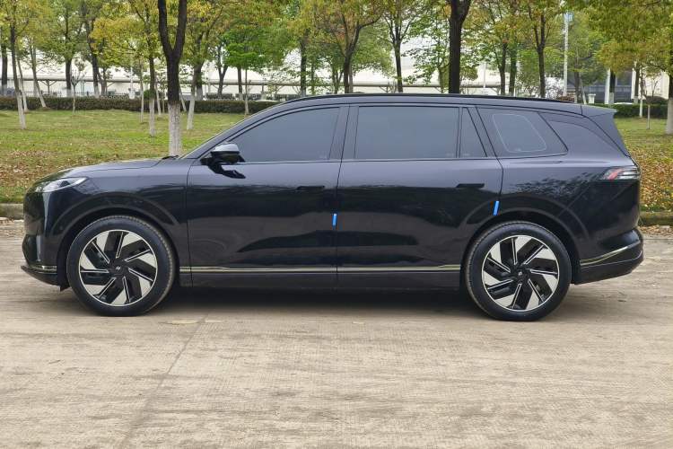 Used Dongfeng eπ eπ008 2025 636Ultra LikeYi Edition 6-Seater
