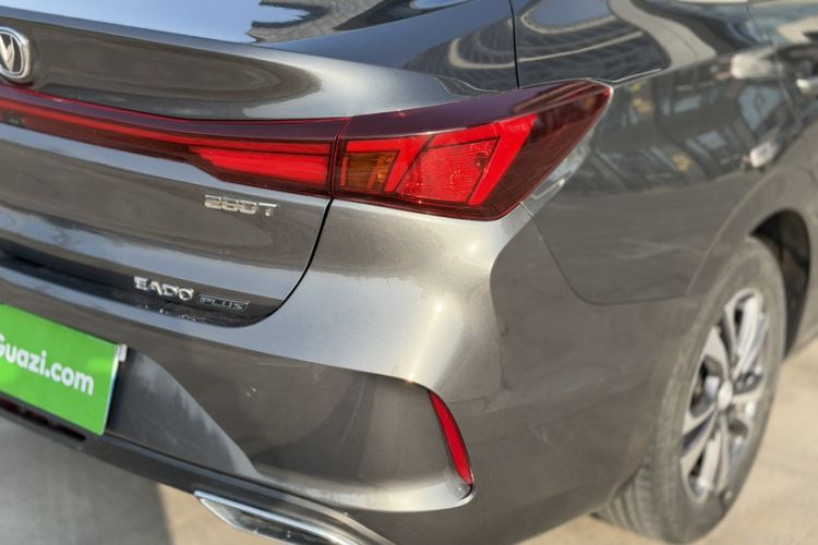 Used CHANGAN Eado 2023 Changan Edition PLUS Blue Whale NE 1.4T GDI DCT Prestige Version
