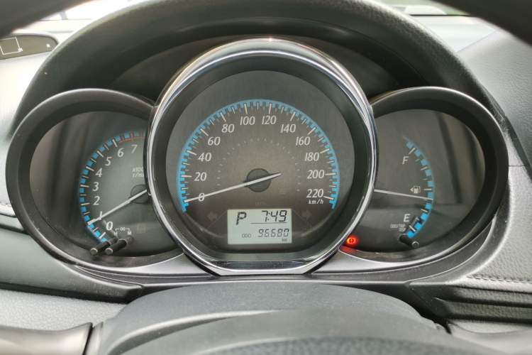 Used Toyota YARiS L Zhi Xiang 2017 1.5E CVT Dynamic Edition Odometer Close Up