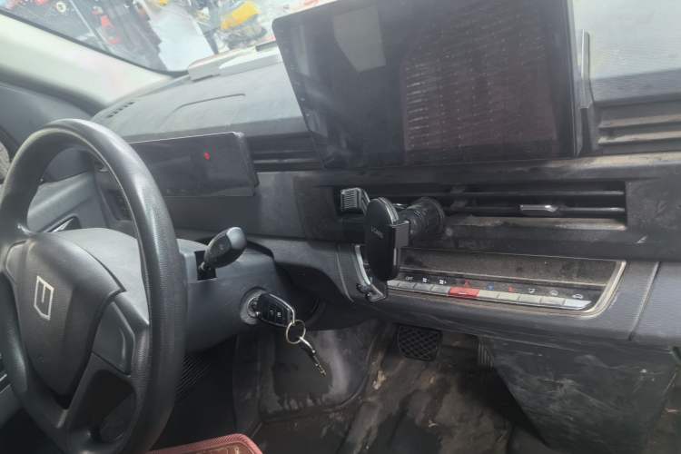 Used Farizon Xingxiang V 2024 Star Enjoy V6E Feature Edition Xuanwu 41.055 kWh
