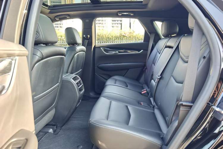 Used Cadillac XT5 2021 28T Luxury Model
