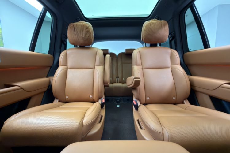 Used Li Auto L8 2023 Pro Model Interior 3