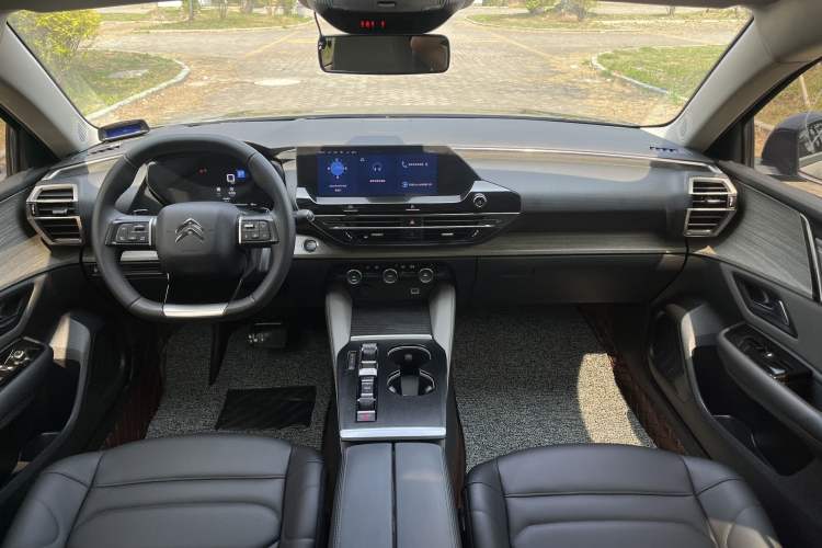 Used Citroen C5 X 2021 1.6T Enjoy the Extraordinary Interior 5