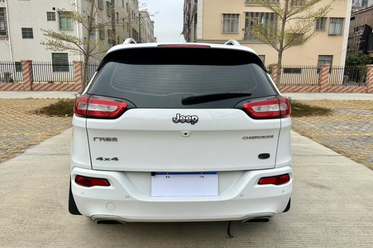 Used Jeep Cherokee 2017 2.4L Professional Smart Edition