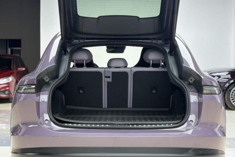 Used Nio EC6 2024 75 kWh