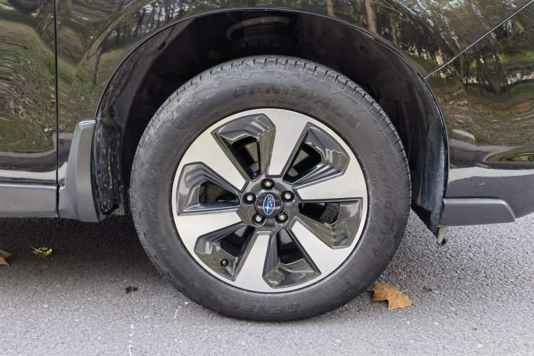 Used Subaru Forester 2016 2.0i Luxury Navigation Edition
