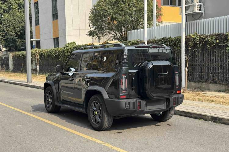 Used JETOUR Traveler 2023 2.0T All-Wheel-Drive CrossPRO