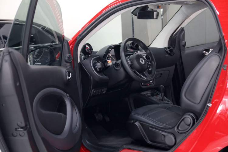 Used smart fortwo 2016 0.9T 66kW Hardtop Pioneer Edition