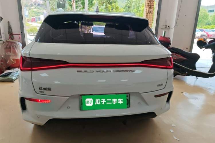 Used BYD e2 2021 Luxury Model Exterior 4