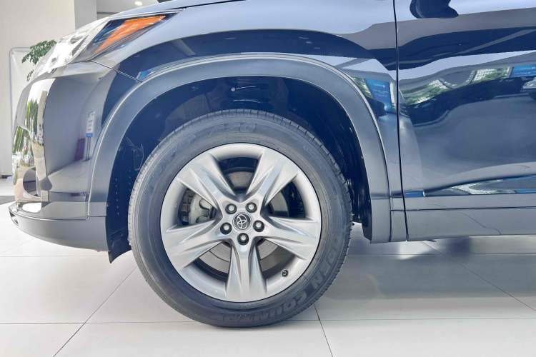 Used Toyota Highlander 2021 2.0T Four-Wheel Drive Luxury Edition 7 Seats